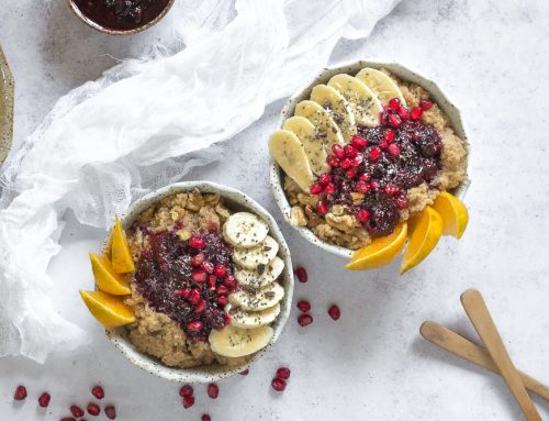 #VeganMonday: Porridge de quinoa, nuci & fructe de pădure